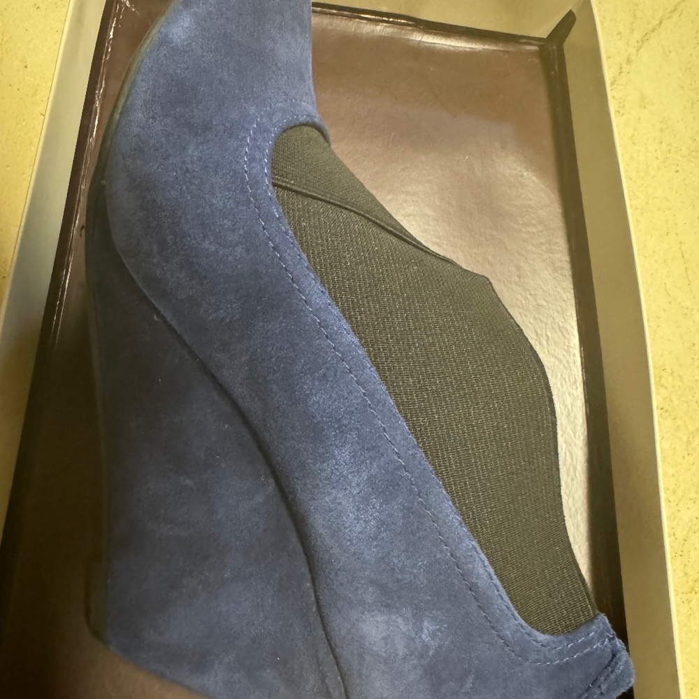 Anne Klein Akdorinda Navy Pumps